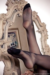 Dani Daniels Takes Off Attractive Black And Red Undie To Exhibit Her Sexy Big Hips.